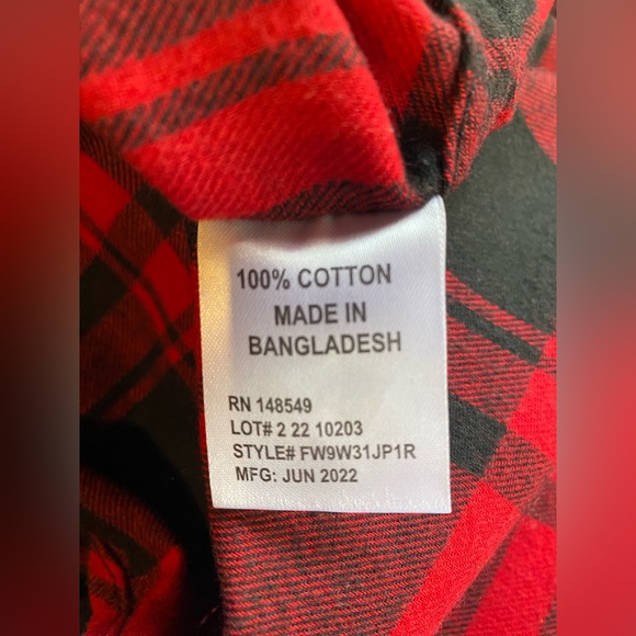 NWT MENS FREE PLANET FLANNEL BUTTON DOWN SIZE MEDIUM IN RED/BLACK 100% COTTON - Picture 5 of 5